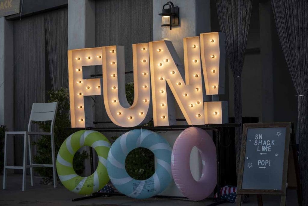 Desert Color Summer Kick Of Party 2022