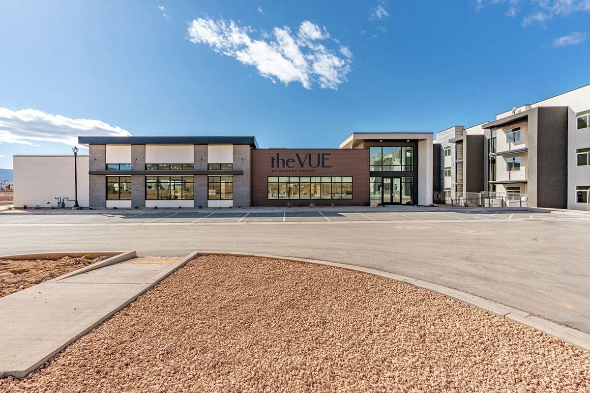 Desert Color Apartments - The Vue